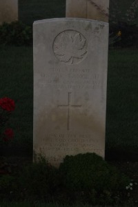 Aubigny Communal Cemetery Extension - Tambeau, Oscar