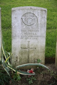 Gordon Dump Cemetery Ovillers-La Boisselle - Bell, R H