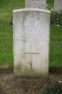 Gordon Dump Cemetery Ovillers-La Boisselle - Bennett, H