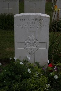 Gordon Dump Cemetery Ovillers-La Boisselle - Bollen, J