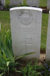 Gordon Dump Cemetery Ovillers-La Boisselle - Booth, H