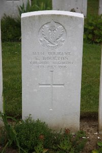 Gordon Dump Cemetery Ovillers-La Boisselle - Boulton, E