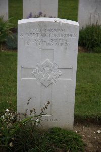 Gordon Dump Cemetery Ovillers-La Boisselle - Brooks, Albert Victor