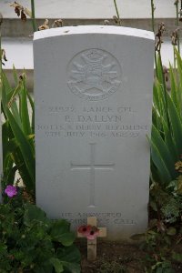 Gordon Dump Cemetery Ovillers-La Boisselle - Dallyn, Percival