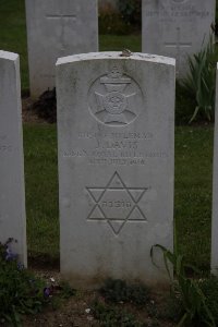 Gordon Dump Cemetery Ovillers-La Boisselle - Davis, J