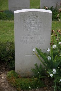 Gordon Dump Cemetery Ovillers-La Boisselle - Golder, A W