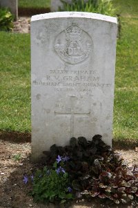 Gordon Dump Cemetery Ovillers-La Boisselle - Graham, Robert Victor