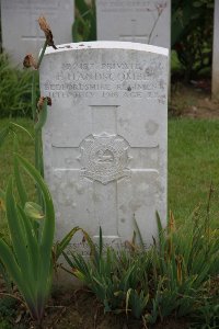 Gordon Dump Cemetery Ovillers-La Boisselle - Handscombe, Frank