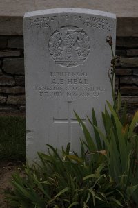 Gordon Dump Cemetery Ovillers-La Boisselle - Head, A E