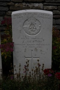 Gordon Dump Cemetery Ovillers-La Boisselle - Heaton, T