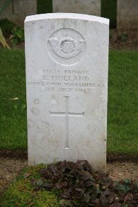 Gordon Dump Cemetery Ovillers-La Boisselle - Holland, E