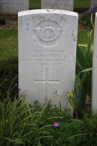 Gordon Dump Cemetery Ovillers-La Boisselle - Hopkins, M