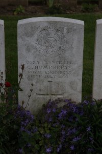 Gordon Dump Cemetery Ovillers-La Boisselle - Humphreys, C