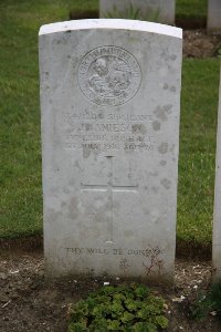 Gordon Dump Cemetery Ovillers-La Boisselle - Jamieson, J