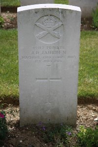 Gordon Dump Cemetery Ovillers-La Boisselle - Jaurden, J D