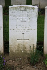 Gordon Dump Cemetery Ovillers-La Boisselle - Lambert, T