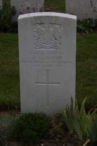 Gordon Dump Cemetery Ovillers-La Boisselle - Lennox, J