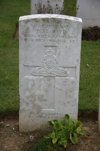 Gordon Dump Cemetery Ovillers-La Boisselle - Lloyd, Thomas Jones