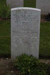 Gordon Dump Cemetery Ovillers-La Boisselle - MacIntyre, George Duncan