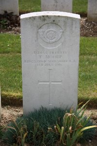 Gordon Dump Cemetery Ovillers-La Boisselle - Moore, T