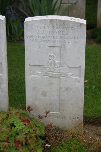 Gordon Dump Cemetery Ovillers-La Boisselle - Nokes, J