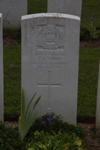 Gordon Dump Cemetery Ovillers-La Boisselle - Prime, F J