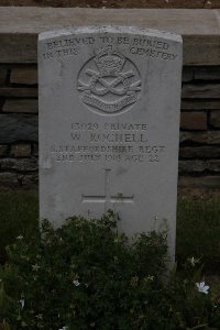 Gordon Dump Cemetery Ovillers-La Boisselle - Rochell, W