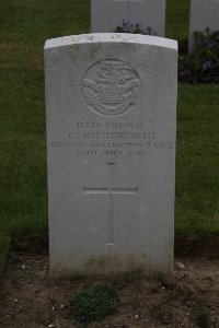 Gordon Dump Cemetery Ovillers-La Boisselle - Rushworth, C