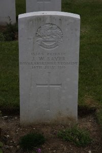 Gordon Dump Cemetery Ovillers-La Boisselle - Sayer, J W