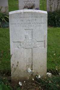 Gordon Dump Cemetery Ovillers-La Boisselle - Swift, W