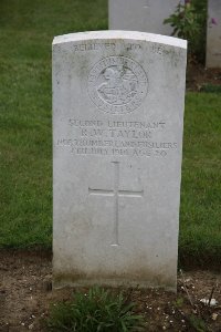 Gordon Dump Cemetery Ovillers-La Boisselle - Taylor, Ronald Woodhouse