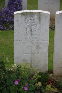 Gordon Dump Cemetery Ovillers-La Boisselle - Thain, T