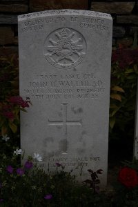 Gordon Dump Cemetery Ovillers-La Boisselle - Wallhead, John