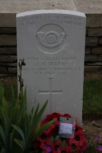 Gordon Dump Cemetery Ovillers-La Boisselle - Ward, J H