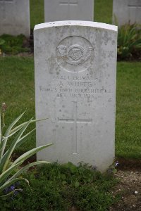 Gordon Dump Cemetery Ovillers-La Boisselle - White, A