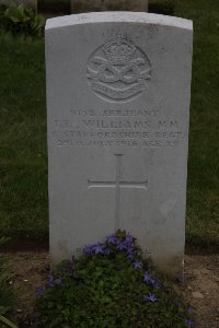 Gordon Dump Cemetery Ovillers-La Boisselle - Williams, I L