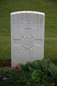 Gordon Dump Cemetery Ovillers-La Boisselle - Wright, F