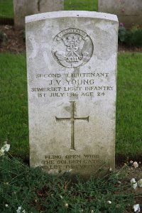 Gordon Dump Cemetery Ovillers-La Boisselle - Young, James Vincent