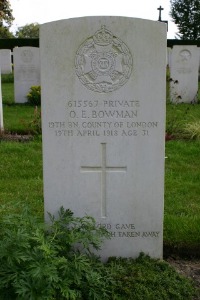 Mons (Bergen) Communal Cemetery - Bowman, Owen Edgar
