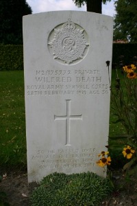 Mons (Bergen) Communal Cemetery - Death, Wilfred
