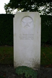 Mons (Bergen) Communal Cemetery - Patackin, G