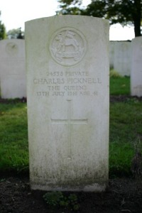 Mons (Bergen) Communal Cemetery - Picknell, Charles