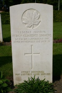 Mons (Bergen) Communal Cemetery - Simmons, Percy Clarence