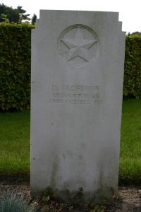 Mons (Bergen) Communal Cemetery - Trofinow, D