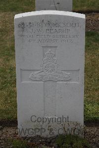 Calais Southern Cemetery - Bearup, John William