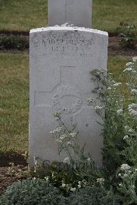 Calais Southern Cemetery - Bell, John Fox