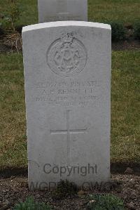 Calais Southern Cemetery - Bennett, Albert Edward