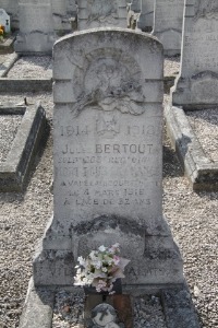 Calais Southern Cemetery - Bertout, Jules