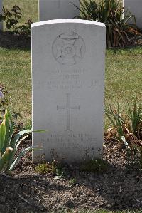 Calais Southern Cemetery - Birt, Cyril