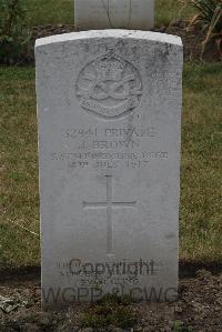 Calais Southern Cemetery - Brown, John